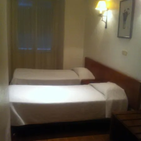 Monumental Hotel 2*